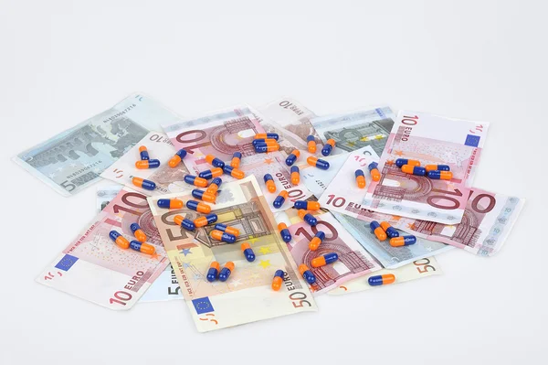 Euro banknotları ve haplar