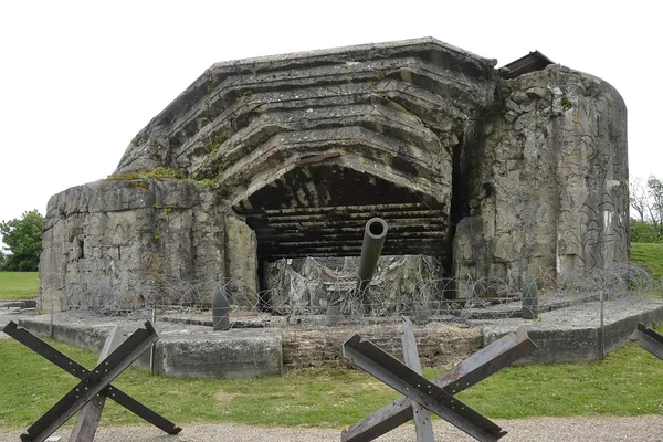 Eski topuyla Alman sığınağı