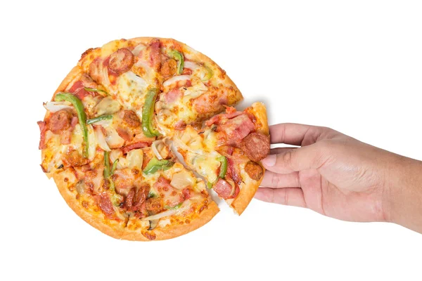 Hand met lekkere smaakvolle pizza op witte achtergrond — Stockfoto