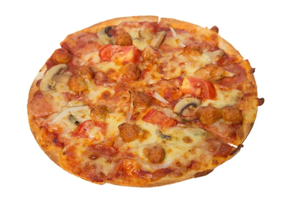 白で隔離おいしい風味豊かなピザ — ストック写真