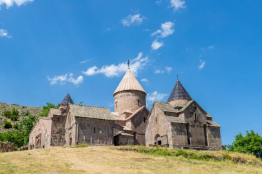 İnanılmaz güzel mimari ve şehir manzaraları.
