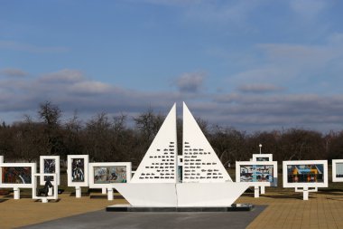 Gomel bölgesi, Zhlobin bölgesi, Red Beach Village, Beyaz Rusya - 16 Mart 2016: Memorial karmaşık Red Beach