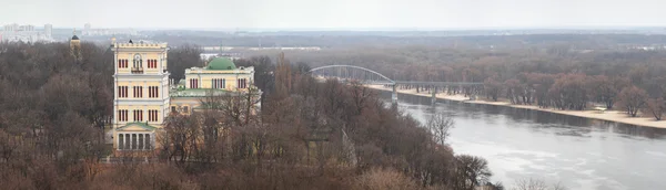 Los puentes sobre el río Sozh en Gomel — Foto de Stock