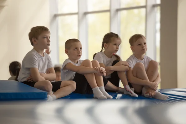 Gomel, Bielorrusia - 30 de abril de 2016: deportes entre niños y niñas nacidos en 2005-2006 freestyle . —  Fotos de Stock