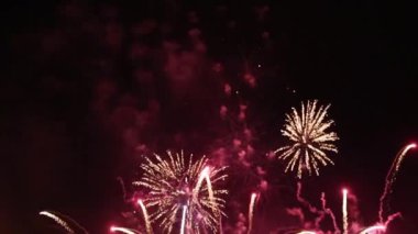 Tatil gece Hd 1080p renkli havai fişek