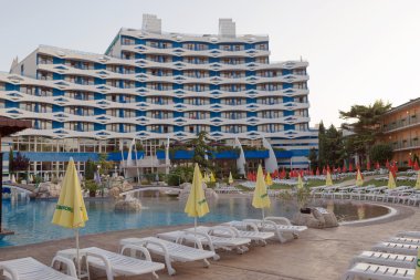 Sunny Beach, Bulgaristan - 15 Haziran 2016: şık otel Trakya Plaza Yüzme havuzlu site ve konforlu odalar