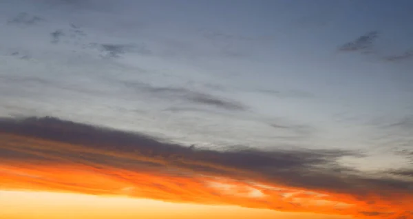 Solnedgång Den Röda Solen Brokig Färgad Himmel 2020 — Stockfoto