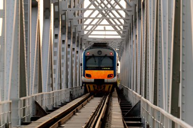 Tehlikeli tren 2020 'de tren raylarına çıkıyor.