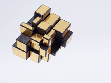 Beyaz arkaplan 2020 'de bir piramitte farklı boyutlarda 3d küp