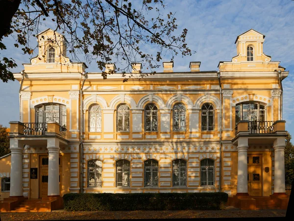 Bellissimo Edificio Ottocentesco Parco Verde Gomel — Foto Stock