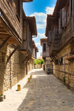 NESSEBAR, BULGARIA, 18 Haziran 2016: Mimari çözümler Nessebar eski kasaba binaları. 2021 numaralı konut