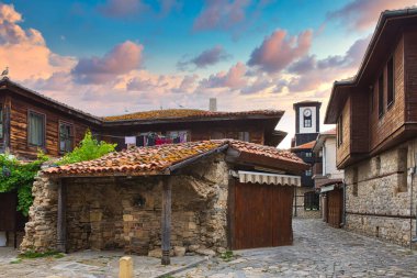 NESSEBAR, BULGARIA, 20 HAZİRAN 2016: Mimari çözümler Nessebar eski kasaba binaları yerleşim bölgesi