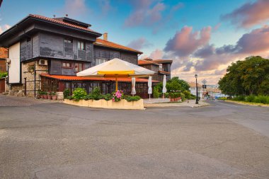 NESSEBAR, BULGARIA, 20 HAZİRAN 2016: Mimari çözümler Nessebar eski kasaba binaları yerleşim bölgesi