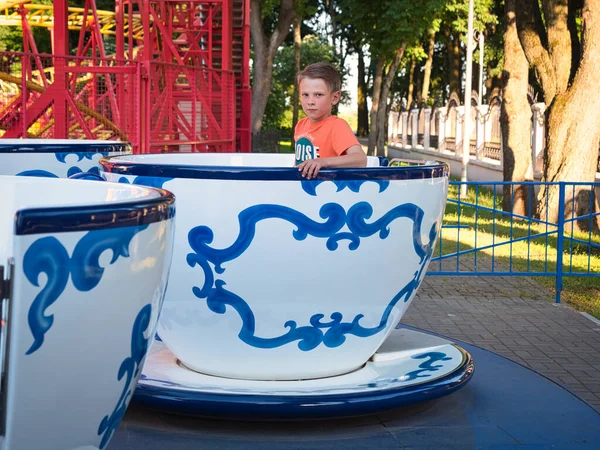 Gomel Belarus Juin 2021 Les Enfants Parc Attractions Montent Carrousel — Photo