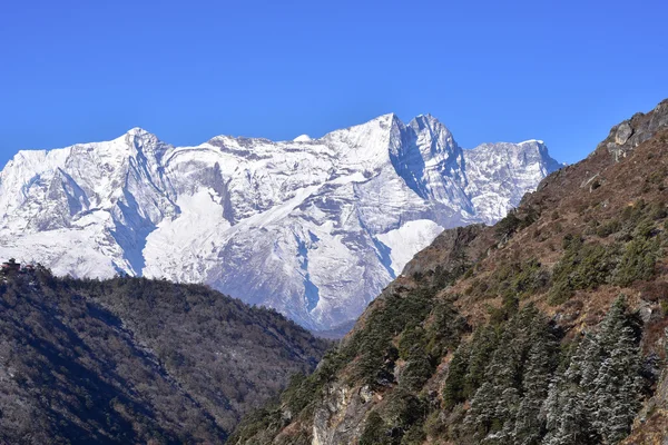 Himalaya dağ manzarası. — Stok fotoğraf