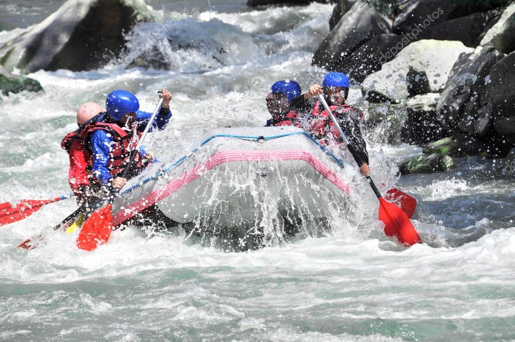 River Rafting as extreme and fun sport