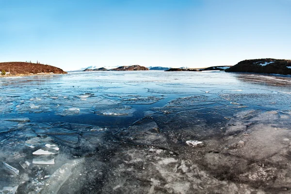 Lago congelado, capturado en Islandia — Foto de Stock