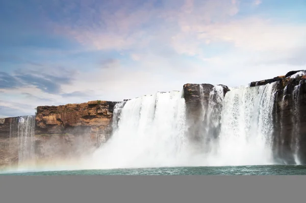 Waterfall — Stock Photo, Image