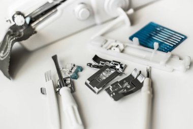 Dikiş için bir takım araçlar