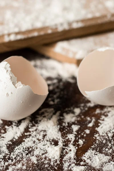 Eggshell Flour Table — Stock Photo, Image