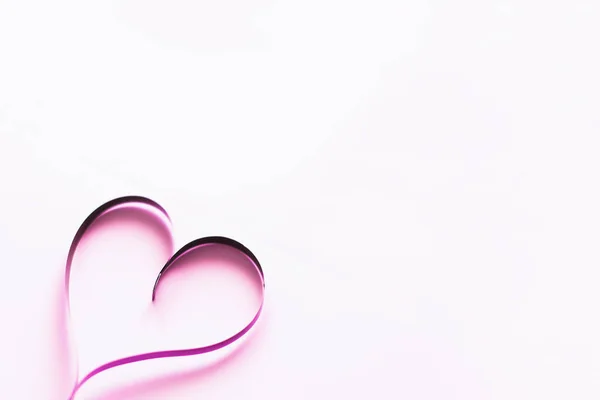 Rózsaszín Szív Fehér Háttér — Stock Fotó