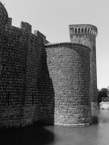 Badia zamku. Vulci, Tuscania, Vt, Włochy. Czarno-białe — Zdjęcie stockowe