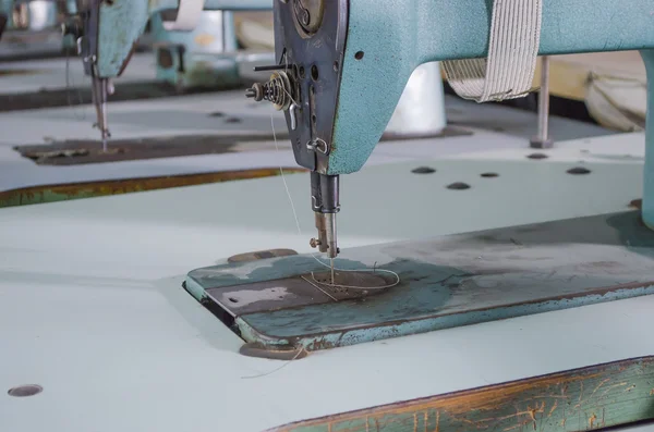 Garment factory with the old equipment — Stock Photo, Image