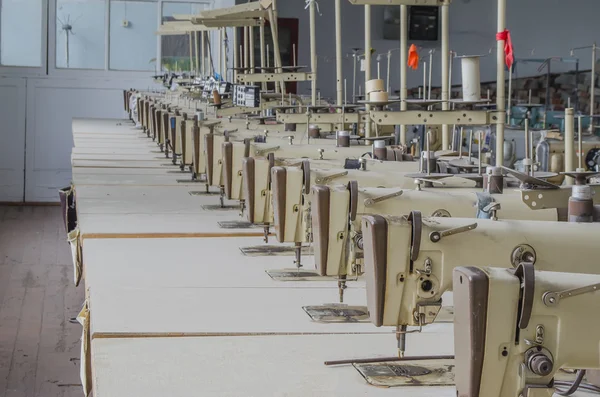 Garment factory with the old equipment — Stock Photo, Image