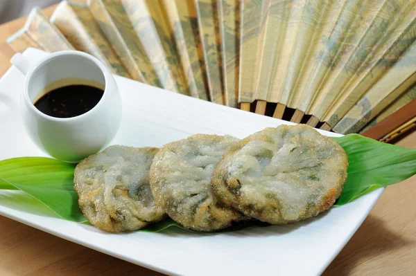 Chinesischer Lauch gedämpft Dessert auf Plat — Stockfoto