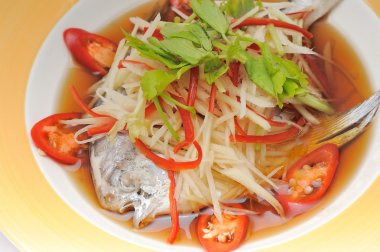 Soya soslu balık buğulama