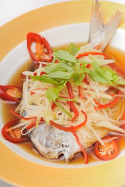 Soya soslu balık buğulama