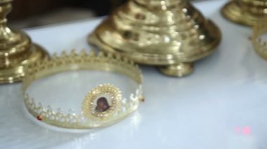 Tablo görüntüleri üzerinde Kilise kron