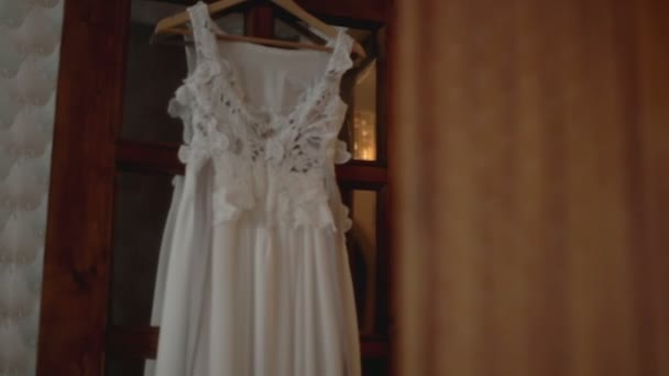 Vestido de novia — Vídeo de stock