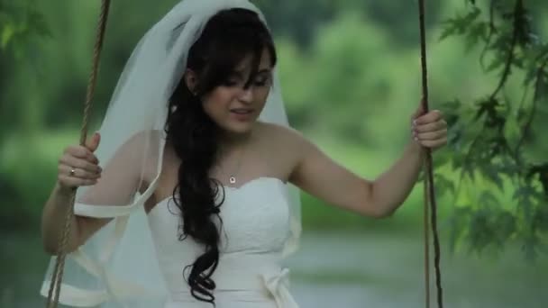Невеста в день свадьбы — стоковое видео