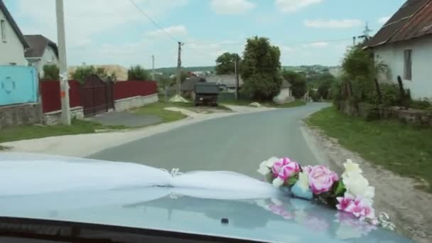 Decoración de la boda en coche — Vídeo de stock