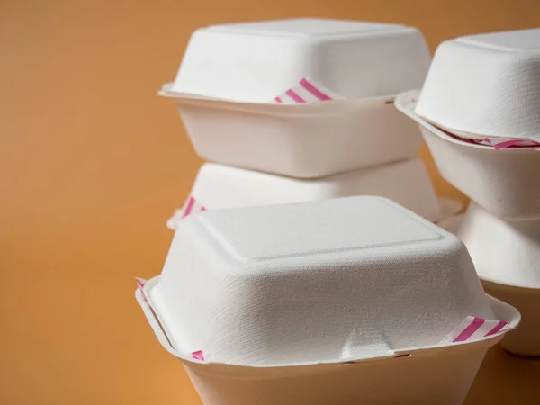 Hamburger veya tatlı için beyaz kağıt kaplar, çevre dostu paketleme