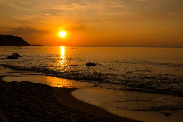 Красивый Закат Море Пляж Серфинг Закате — стоковое фото