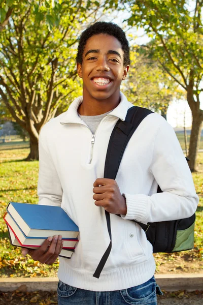 Afrikanischer amerikanischer Student — Stockfoto