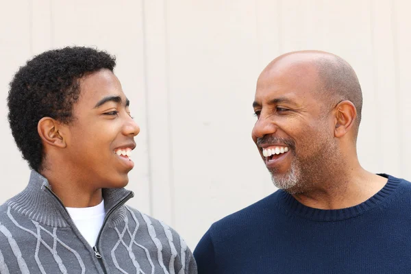 Padre e figlio afroamericano — Foto Stock