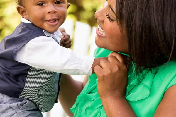 Mutter und Sohn — Stockfoto