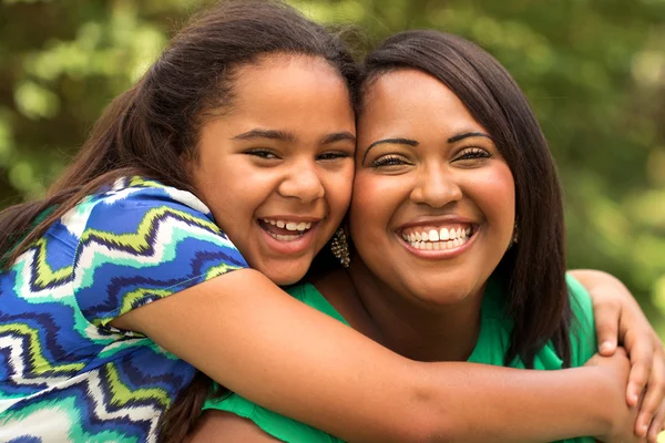 Madre e hija afroamericana Imagen de archivo