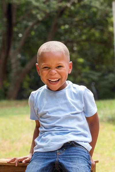 Menino afro-americano — Fotografia de Stock