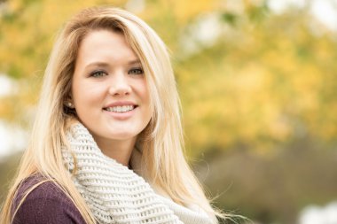 Arkadaşlar konuşmak asılı