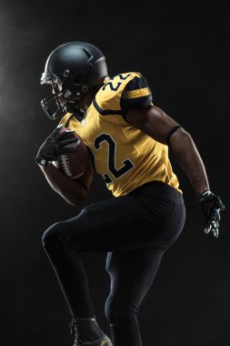 futbolcu çalışıyor