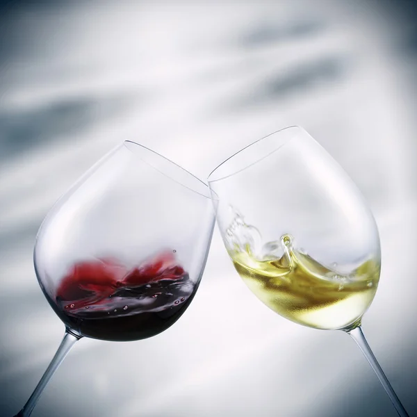 Бокалы красного и белого вина Лицензионные Стоковые Фото