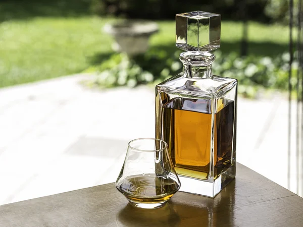 Whisky decanter és pohár whisky — Stock Fotó