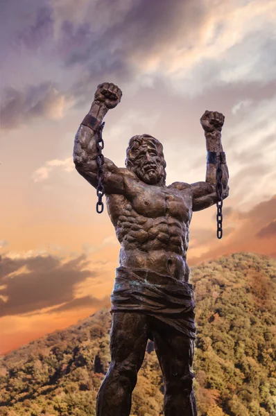 Prometheus, Sochi Milli Parkı heykeli.