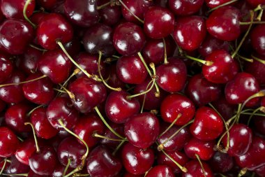 Taze ve tatlı kiraz
