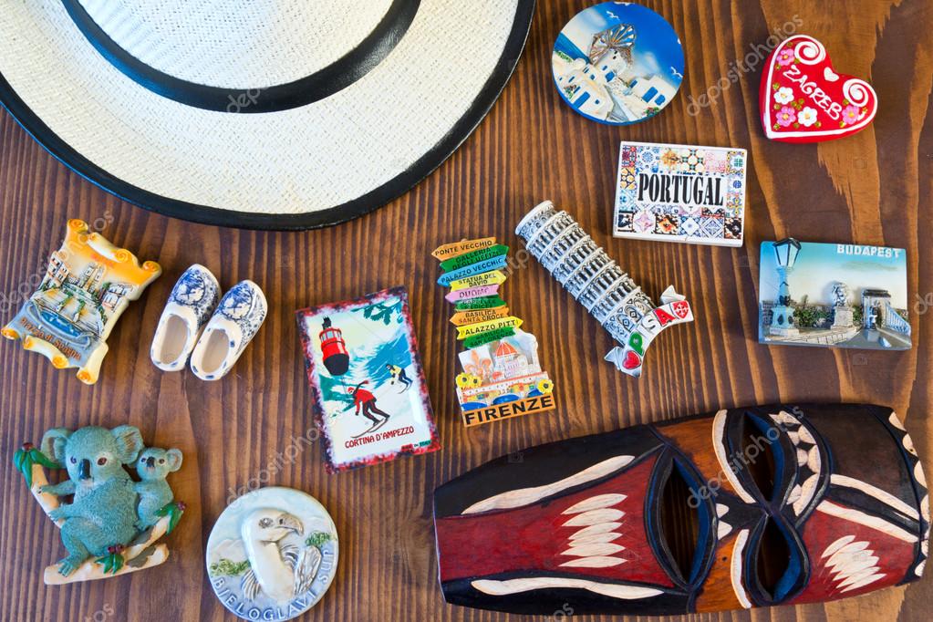 Various souvenir and from several world country — Stock Photo