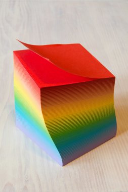 Yapışkan notu yastıkları yığınını